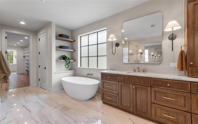 8611 San Fernando Way, Dallas, TX 75218, 4 Habitaciones Habitaciones , ,3 BañosBaños,Residential,En Venta,8611 San Fernando Way,0,21195101