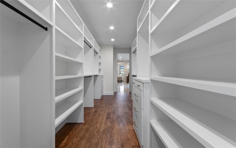 8611 San Fernando Way, Dallas, TX 75218, 4 Habitaciones Habitaciones , ,3 BañosBaños,Residential,En Venta,8611 San Fernando Way,0,21195101