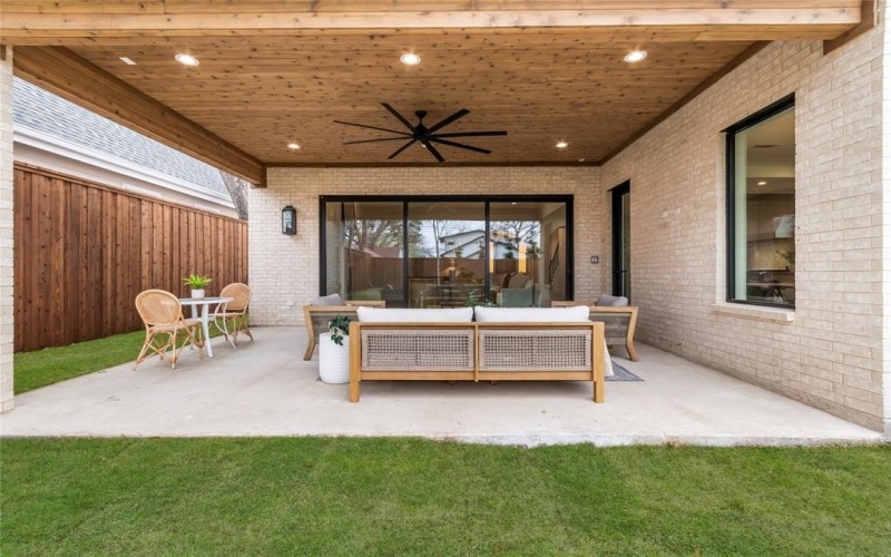 8611 San Fernando Way, Dallas, TX 75218, 4 Habitaciones Habitaciones , ,3 BañosBaños,Residential,En Venta,8611 San Fernando Way,0,21195101