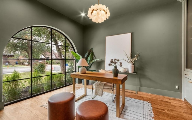 8611 San Fernando Way, Dallas, TX 75218, 4 Habitaciones Habitaciones , ,3 BañosBaños,Residential,En Venta,8611 San Fernando Way,0,21195101