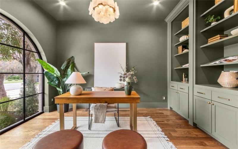 8611 San Fernando Way, Dallas, TX 75218, 4 Habitaciones Habitaciones , ,3 BañosBaños,Residential,En Venta,8611 San Fernando Way,0,21195101