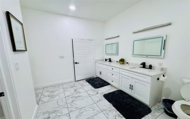 2902 Jim Street, Dallas, TX 75212, 3 Habitaciones Habitaciones , ,3 BañosBaños,Residential,En Venta,2902 Jim Street,0,21201678