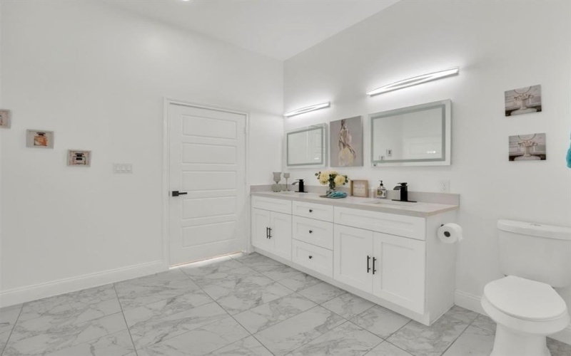 2902 Jim Street, Dallas, TX 75212, 3 Habitaciones Habitaciones , ,3 BañosBaños,Residential,En Venta,2902 Jim Street,0,21201678