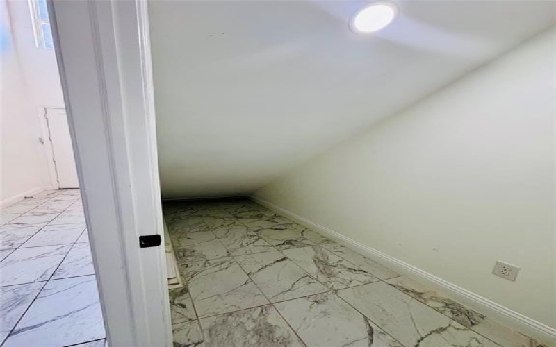 2902 Jim Street, Dallas, TX 75212, 3 Habitaciones Habitaciones , ,3 BañosBaños,Residential,En Venta,2902 Jim Street,0,21201678