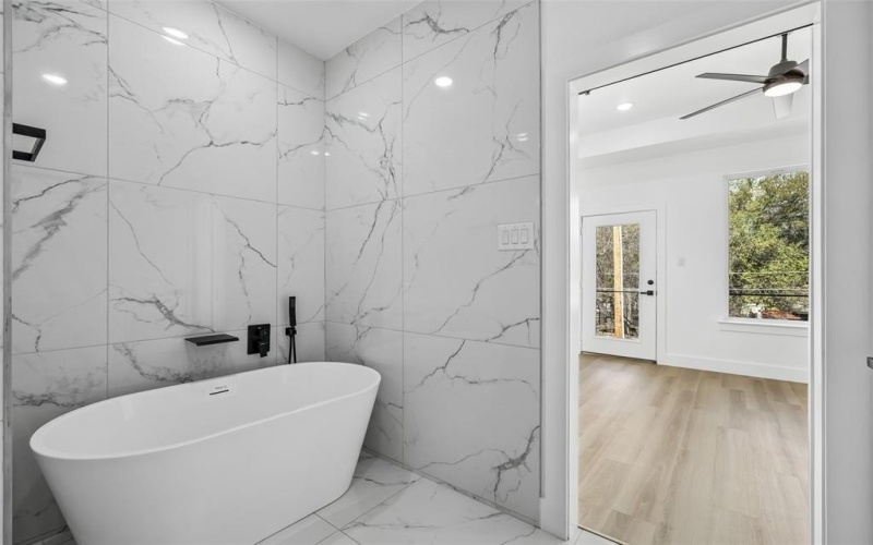 2402 Dyson Street, Dallas, TX 75215, 3 Habitaciones Habitaciones , ,3 BañosBaños,Residential,En Venta,2402 Dyson Street,0,21202216