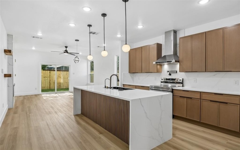 2402 Dyson Street, Dallas, TX 75215, 3 Habitaciones Habitaciones , ,3 BañosBaños,Residential,En Venta,2402 Dyson Street,0,21202216