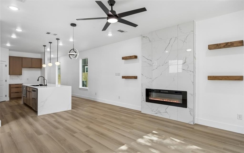 2402 Dyson Street, Dallas, TX 75215, 3 Habitaciones Habitaciones , ,3 BañosBaños,Residential,En Venta,2402 Dyson Street,0,21202216