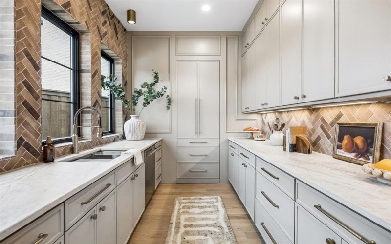 7272 Tangleglen Place, Dallas, TX 75248, 5 Habitaciones Habitaciones , ,6 BañosBaños,Residential,En Venta,7272 Tangleglen Place,0,21202331