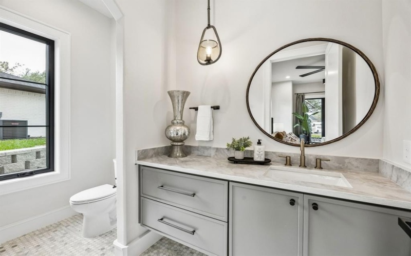 7272 Tangleglen Place, Dallas, TX 75248, 5 Habitaciones Habitaciones , ,6 BañosBaños,Residential,En Venta,7272 Tangleglen Place,0,21202331