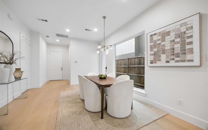 5605 Santa Fe Avenue, Dallas, TX 75214, 4 Habitaciones Habitaciones , ,3 BañosBaños,Residential,En Venta,5605 Santa Fe Avenue,0,21202817