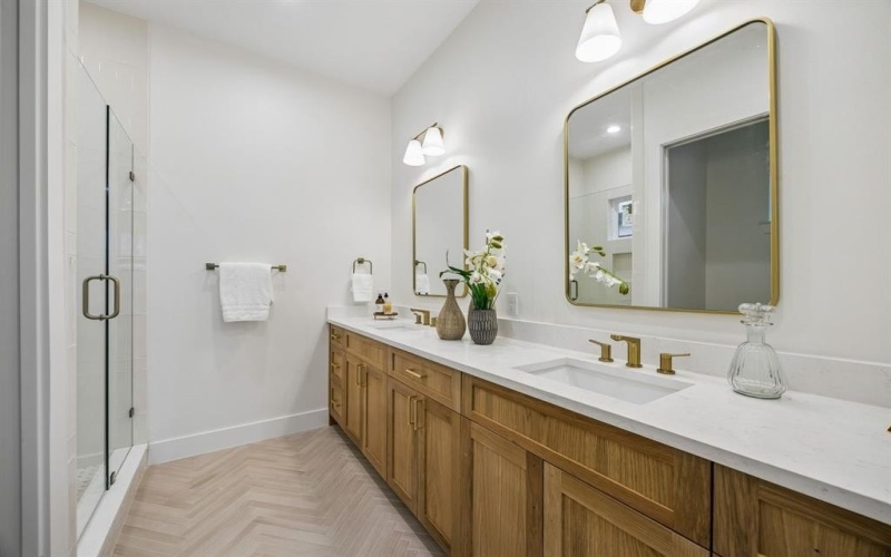 5605 Santa Fe Avenue, Dallas, TX 75214, 4 Habitaciones Habitaciones , ,3 BañosBaños,Residential,En Venta,5605 Santa Fe Avenue,0,21202817