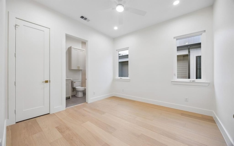 5605 Santa Fe Avenue, Dallas, TX 75214, 4 Habitaciones Habitaciones , ,3 BañosBaños,Residential,En Venta,5605 Santa Fe Avenue,0,21202817