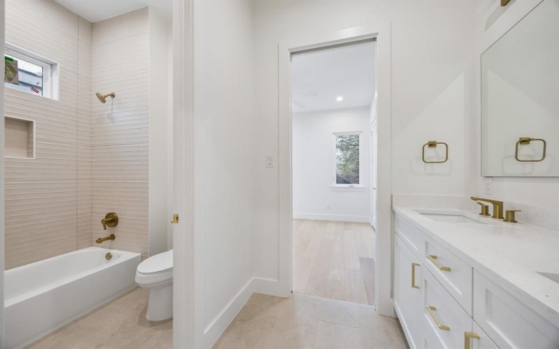 5605 Santa Fe Avenue, Dallas, TX 75214, 4 Habitaciones Habitaciones , ,3 BañosBaños,Residential,En Venta,5605 Santa Fe Avenue,0,21202817