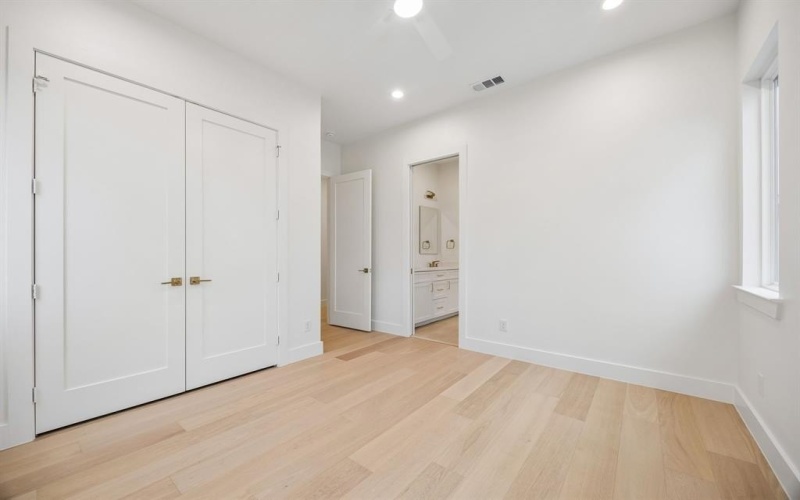 5605 Santa Fe Avenue, Dallas, TX 75214, 4 Habitaciones Habitaciones , ,3 BañosBaños,Residential,En Venta,5605 Santa Fe Avenue,0,21202817