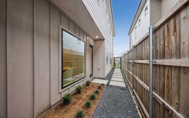 5605 Santa Fe Avenue, Dallas, TX 75214, 4 Habitaciones Habitaciones , ,3 BañosBaños,Residential,En Venta,5605 Santa Fe Avenue,0,21202817