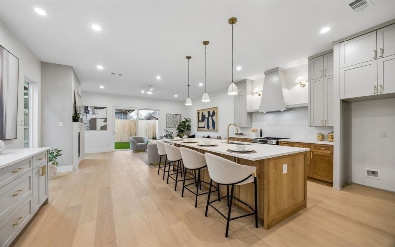 5605 Santa Fe Avenue, Dallas, TX 75214, 4 Habitaciones Habitaciones , ,3 BañosBaños,Residential,En Venta,5605 Santa Fe Avenue,0,21202817