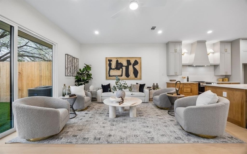 5605 Santa Fe Avenue, Dallas, TX 75214, 4 Habitaciones Habitaciones , ,3 BañosBaños,Residential,En Venta,5605 Santa Fe Avenue,0,21202817