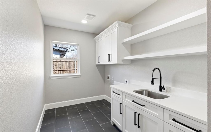 1207 Highland Drive, Arlington, TX 76010, 4 Habitaciones Habitaciones , ,2 BañosBaños,Residential,En Venta,1207 Highland Drive,0,21203316