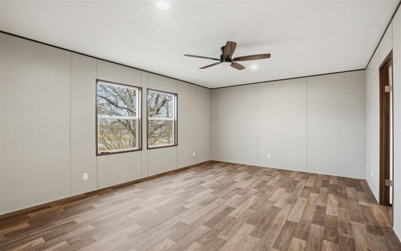 4600 Thompson Avenue, Grandview, TX 76050, 4 Habitaciones Habitaciones , ,2 BañosBaños,Residential,En Venta,4600 Thompson Avenue,0,21204097