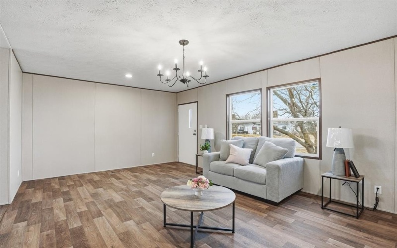 4600 Thompson Avenue, Grandview, TX 76050, 4 Habitaciones Habitaciones , ,2 BañosBaños,Residential,En Venta,4600 Thompson Avenue,0,21204097