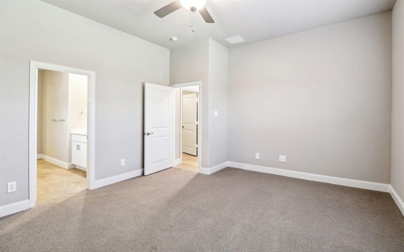 6636 Creek Edge Circle, Fort Worth, TX 76036, 4 Habitaciones Habitaciones , ,2 BañosBaños,Residential,En Venta,6636 Creek Edge Circle,0,21204746