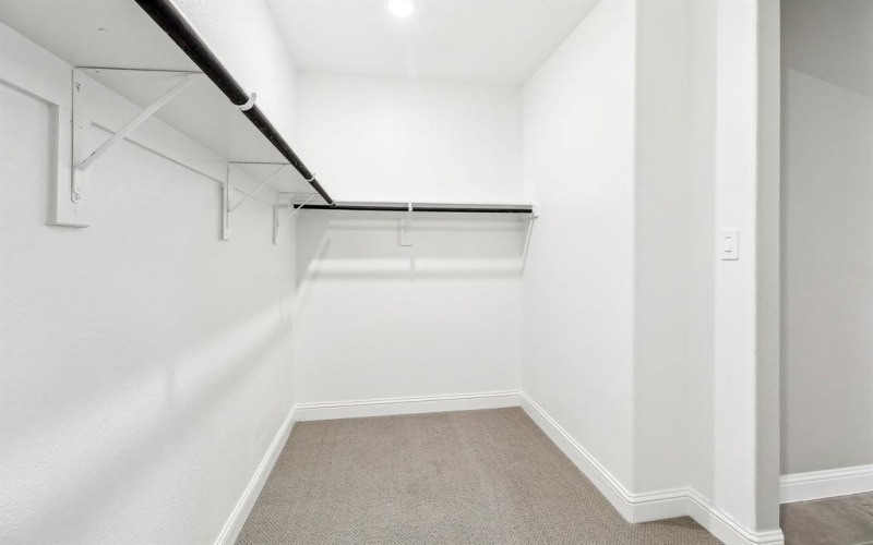 6636 Creek Edge Circle, Fort Worth, TX 76036, 4 Habitaciones Habitaciones , ,2 BañosBaños,Residential,En Venta,6636 Creek Edge Circle,0,21204746