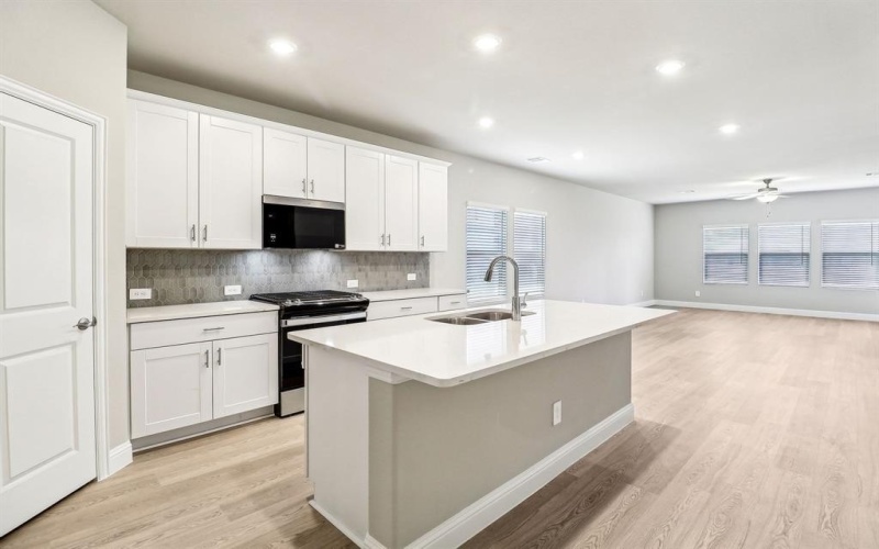 6636 Creek Edge Circle, Fort Worth, TX 76036, 4 Habitaciones Habitaciones , ,2 BañosBaños,Residential,En Venta,6636 Creek Edge Circle,0,21204746