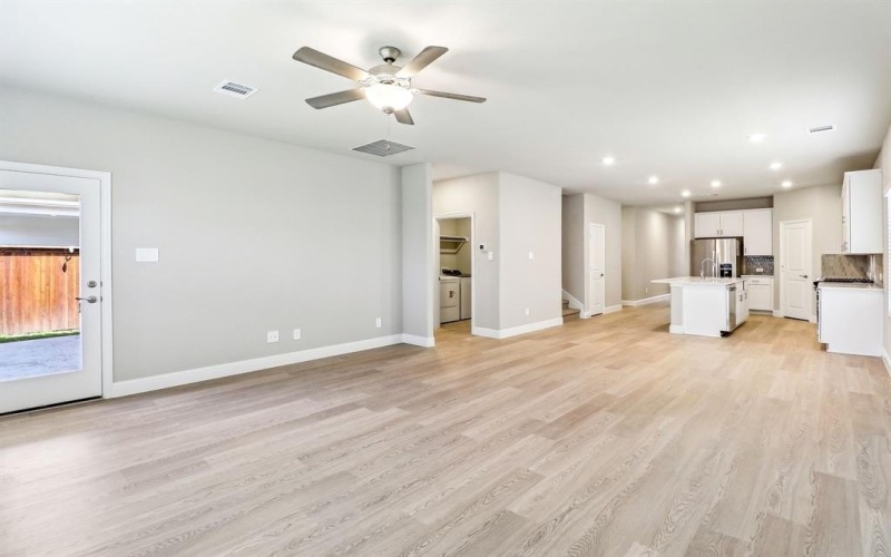 6636 Creek Edge Circle, Fort Worth, TX 76036, 4 Habitaciones Habitaciones , ,2 BañosBaños,Residential,En Venta,6636 Creek Edge Circle,0,21204746