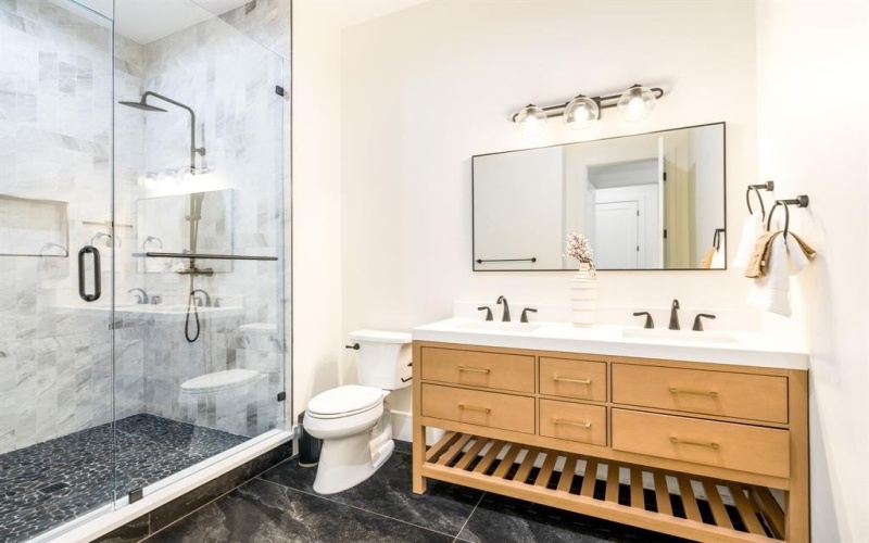 12007 Quincy Lane, Dallas, TX 75230, 5 Habitaciones Habitaciones , ,6 BañosBaños,Residential,En Venta,12007 Quincy Lane,0,21205268