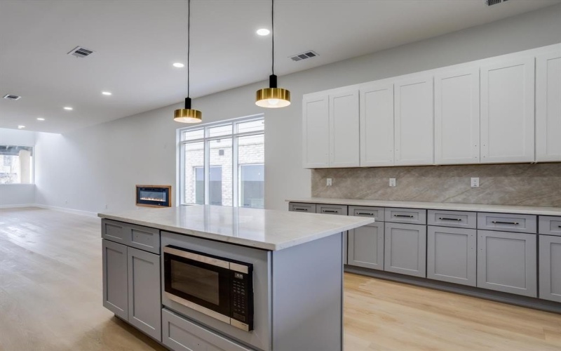 810 Premier Parkway, Grand Prairie, TX 75051, 4 Habitaciones Habitaciones , ,5 BañosBaños,Residential,En Venta,810 Premier Parkway,0,21205444