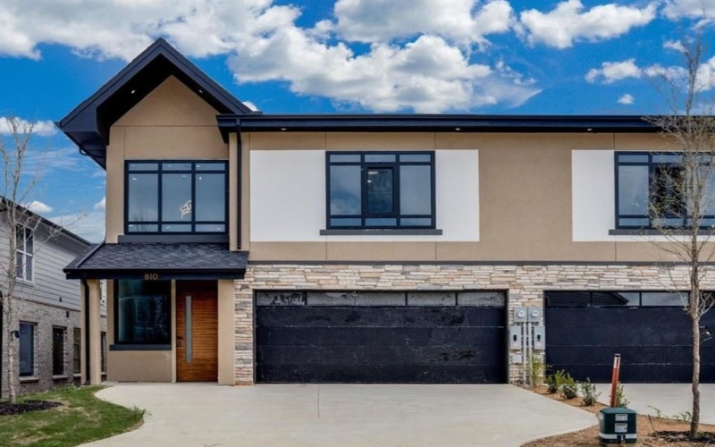 810 Premier Parkway, Grand Prairie, TX 75051, 4 Habitaciones Habitaciones , ,5 BañosBaños,Residential,En Venta,810 Premier Parkway,0,21205444