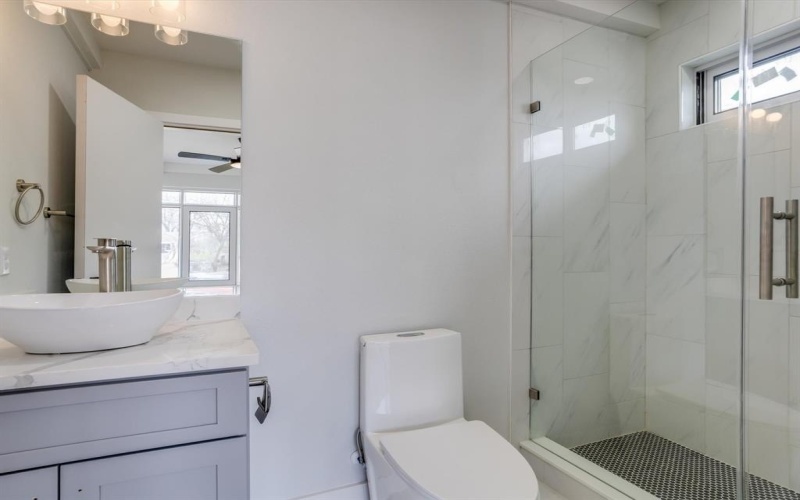 810 Premier Parkway, Grand Prairie, TX 75051, 4 Habitaciones Habitaciones , ,5 BañosBaños,Residential,En Venta,810 Premier Parkway,0,21205444