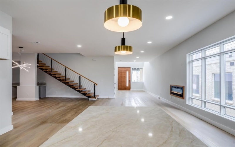 810 Premier Parkway, Grand Prairie, TX 75051, 4 Habitaciones Habitaciones , ,5 BañosBaños,Residential,En Venta,810 Premier Parkway,0,21205444