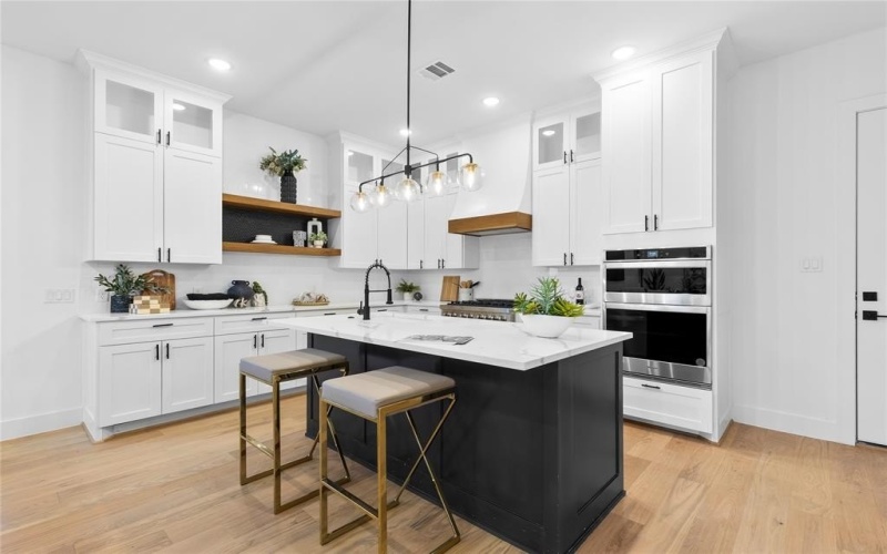 10434 Vinemont Street, Dallas, TX 75218, 4 Habitaciones Habitaciones , ,6 BañosBaños,Residential,En Venta,10434 Vinemont Street,0,21205565