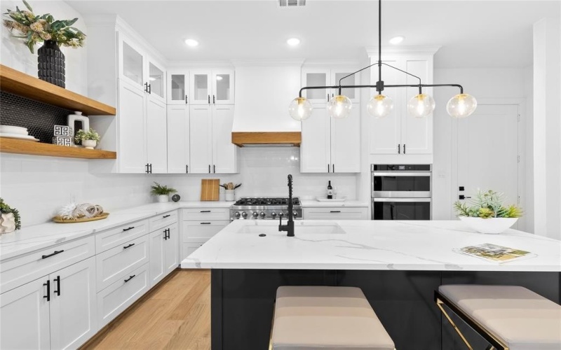 10434 Vinemont Street, Dallas, TX 75218, 4 Habitaciones Habitaciones , ,6 BañosBaños,Residential,En Venta,10434 Vinemont Street,0,21205565