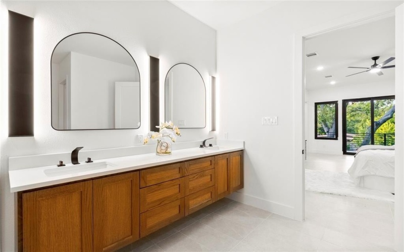 10434 Vinemont Street, Dallas, TX 75218, 4 Habitaciones Habitaciones , ,6 BañosBaños,Residential,En Venta,10434 Vinemont Street,0,21205565