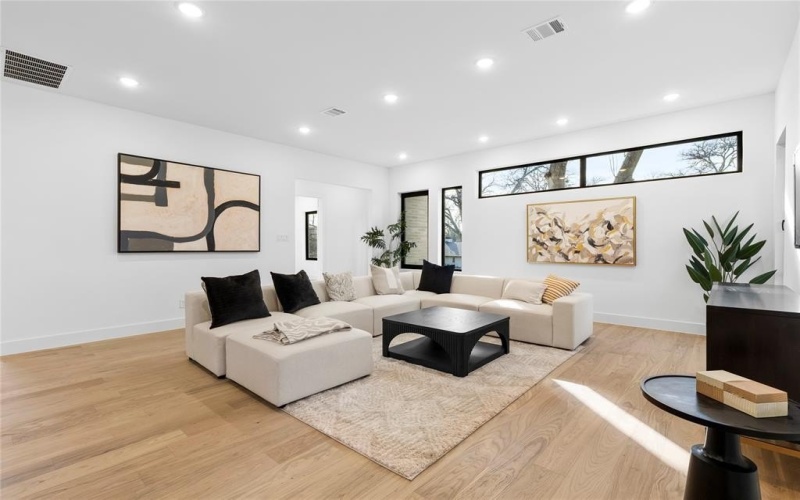 10434 Vinemont Street, Dallas, TX 75218, 4 Habitaciones Habitaciones , ,6 BañosBaños,Residential,En Venta,10434 Vinemont Street,0,21205565