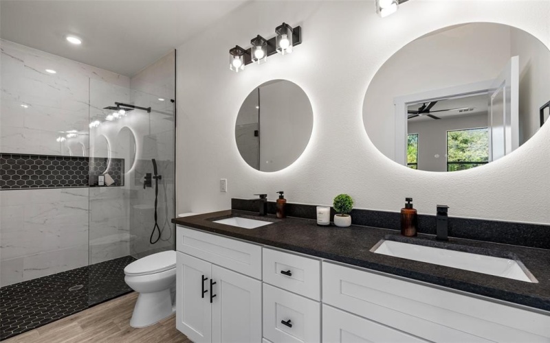 4915 Wichita Street, Granbury, TX 76048, 4 Habitaciones Habitaciones , ,2 BañosBaños,Residential,En Venta,4915 Wichita Street,0,21205692