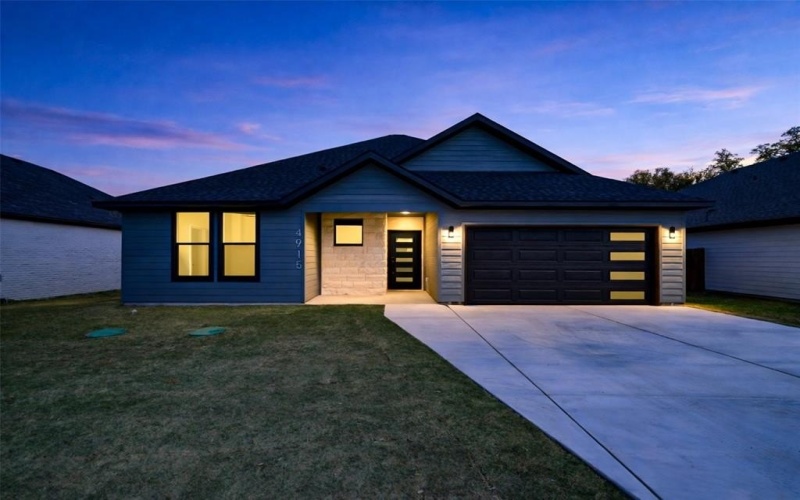 4915 Wichita Street, Granbury, TX 76048, 4 Habitaciones Habitaciones , ,2 BañosBaños,Residential,En Venta,4915 Wichita Street,0,21205692