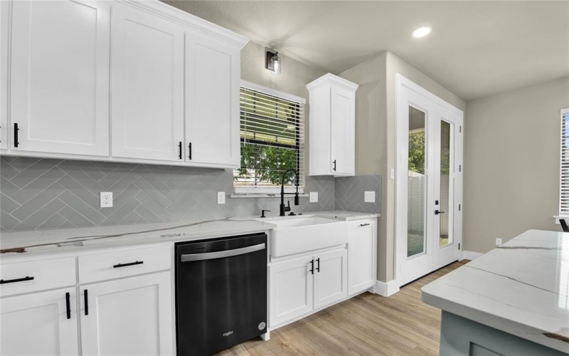 919 SW 3rd Avenue, Mineral Wells, TX 76067, 4 Bedrooms Bedrooms, ,3 BathroomsBathrooms,Residential,For Sale,919 SW 3rd Avenue,0,21205756