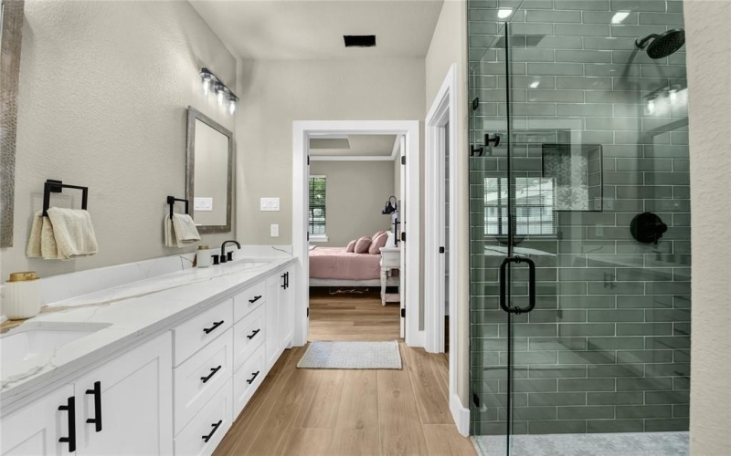 919 SW 3rd Avenue, Mineral Wells, TX 76067, 4 Bedrooms Bedrooms, ,3 BathroomsBathrooms,Residential,For Sale,919 SW 3rd Avenue,0,21205756