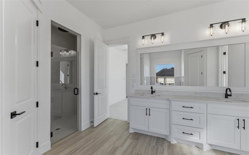 1038 Deer Island Court, Azle, TX 76020, 4 Habitaciones Habitaciones , ,2 BañosBaños,Residential,En Venta,1038 Deer Island Court,0,21206003