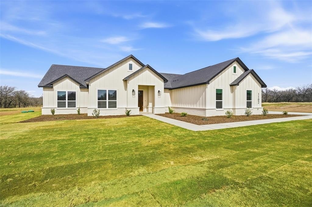 1102 Colt Road, Springtown, TX 76082, 4 Habitaciones Habitaciones , ,2 BañosBaños,Residential,En Venta,1102 Colt Road,0,21206450