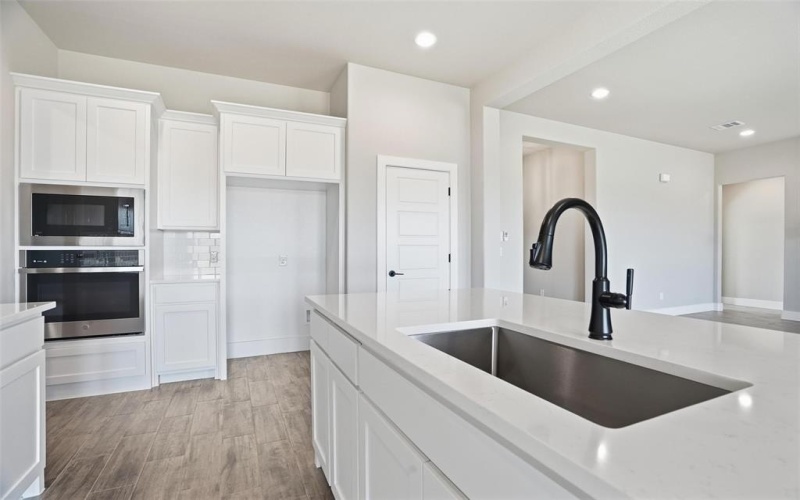 1102 Colt Road, Springtown, TX 76082, 4 Habitaciones Habitaciones , ,2 BañosBaños,Residential,En Venta,1102 Colt Road,0,21206450