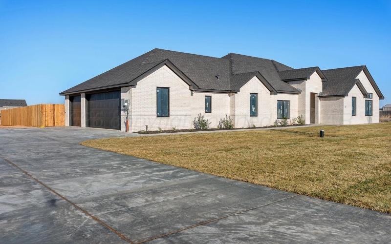 9800 COPPER CREEK Drive, Amarillo, TX 79119-8141, 4 Habitaciones Habitaciones , ,3 BañosBaños,Residential,En Venta,9800 COPPER CREEK Drive,0,26-2194