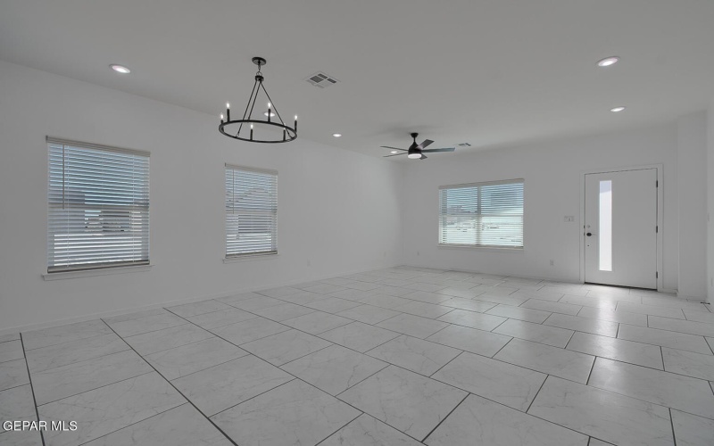 12177 SANAA Drive, El Paso, TX 79934, 4 Habitaciones Habitaciones , ,2 BañosBaños,Residential,En Venta,12177 SANAA Drive,0,940171