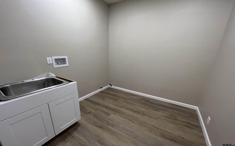 160 CR 4302, Naples, TX 75568, 3 Bedrooms Bedrooms, ,2 BathroomsBathrooms,Residential,For Sale,160 CR 4302,0,26003530