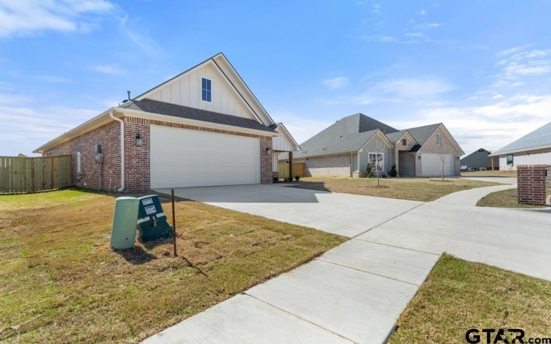 7177 Alexander, Tyler, TX 75707, 3 Habitaciones Habitaciones , ,2 BañosBaños,Residential,En Venta,7177 Alexander,0,26003561