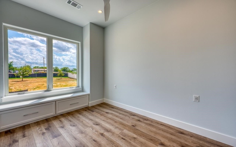 320 Lake Street, Kingsland, TX 78639, 5 Habitaciones Habitaciones , ,5 BañosBaños,Residential,En Venta,320 Lake Street,0,176968