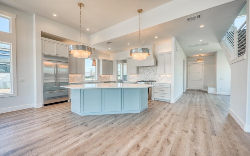 320 Lake Street, Kingsland, TX 78639, 5 Habitaciones Habitaciones , ,5 BañosBaños,Residential,En Venta,320 Lake Street,0,176968